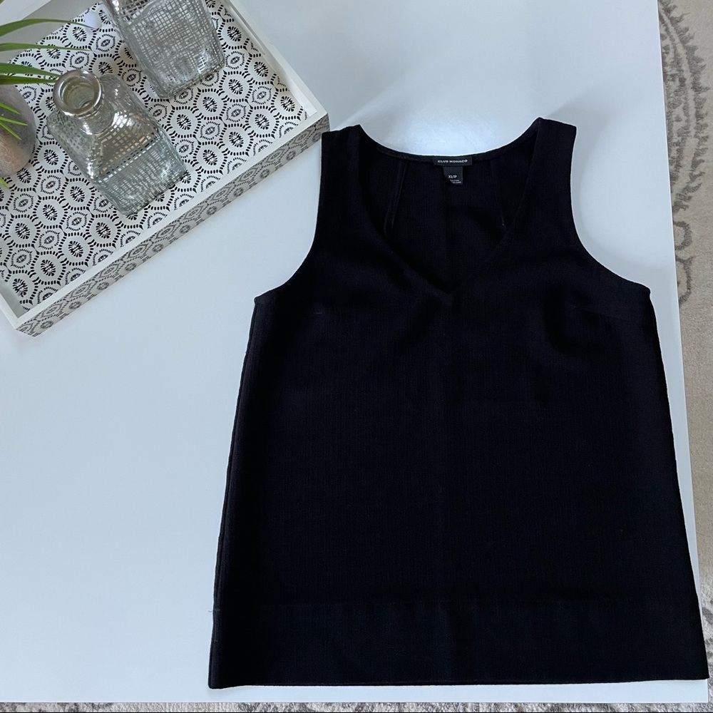 Club Monaco Black V-neck Tank Top